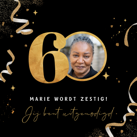 Feestelijke uitnodiging zestigste verjaardag met slingers en foto