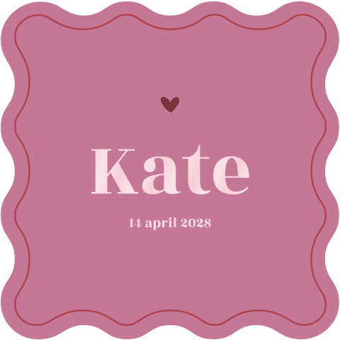 Vierkant geboortekaartje met golvende randen en hartje 