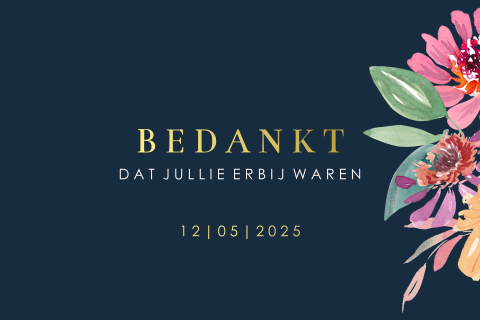 Stijlvolle bedankkaart met bloemen en goudfolie