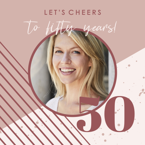 Uitnodiging 50e verjaardag met hippe vlakken en foto