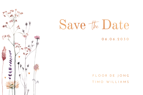 Romantische Save the Date kaart met droogbloemen en koperfolie