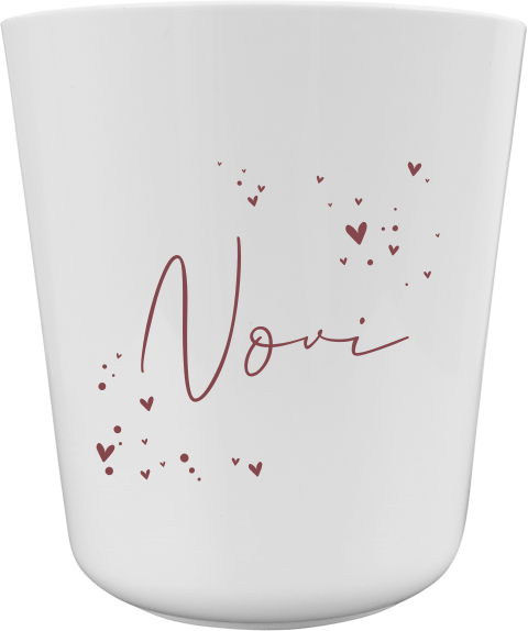 Kinderbeker met sierlijke naam en kleine hartjes