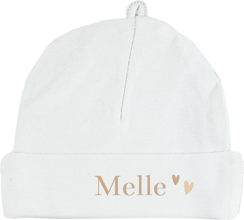 Babymutsje met beige hartjes