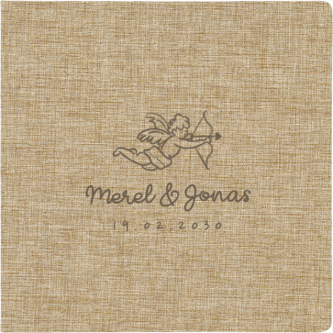 Linnen gastenboek met cupido en namen