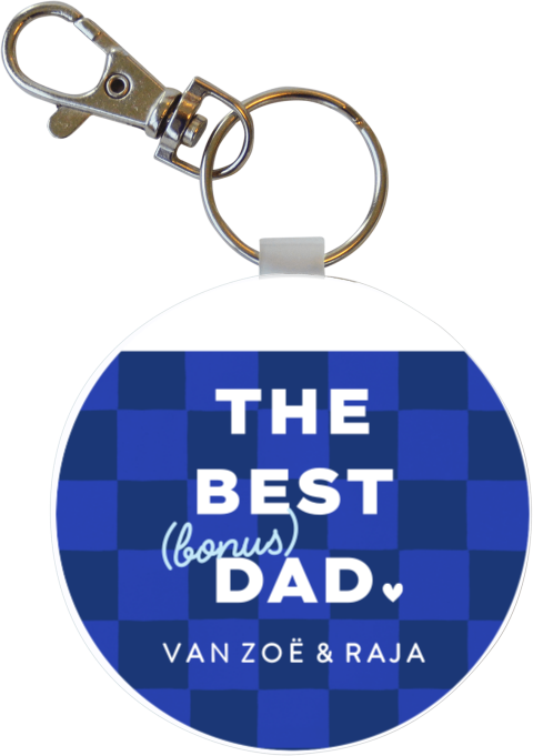 Sleutelhanger vaderdag met tekst en geblokte achtergrond