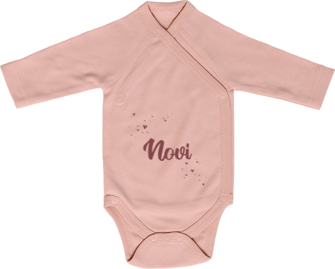 Rompertje lange mouw met naam en kleine hartjes