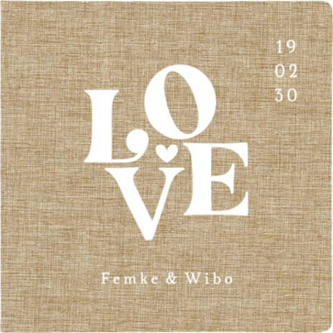 Linnen gastenboek met 'LOVE' , namen en datum