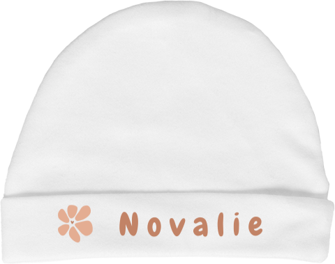 Babymutsje met naam en bloemetjes