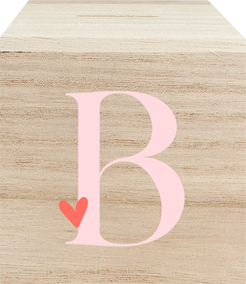 Houten spaarpot met initiaal en hartje
