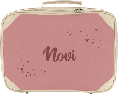 Koffertje met naam en hartjes