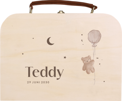 Houten koffertje met beertje tussen de sterren