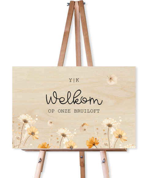 Welkomstbord van hout voor bruiloft gele veldbloemen