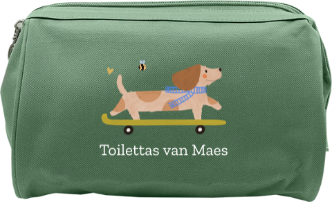 Toilettas met naam en teckel op skateboard