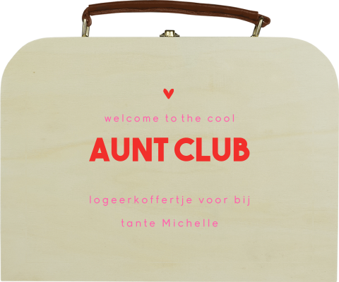 Houten koffertje zwangerschapsaankondiging met hartje 