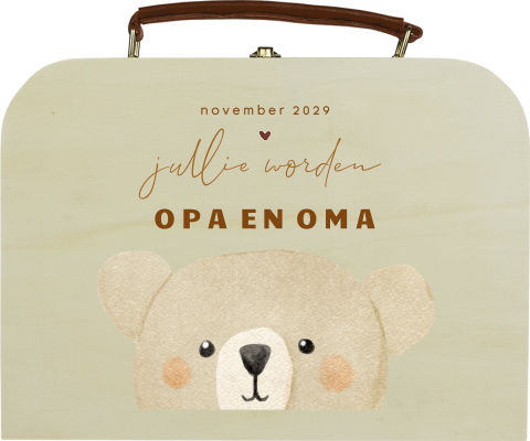 Houten koffertje zwangerschapsaankondiging met beertje