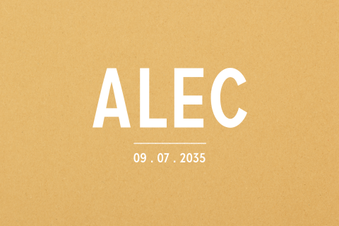 Stoer okergeel typografisch geboortekaartje