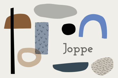 Hip geboortekaartje met gekleurde vormen en beige achtergrond