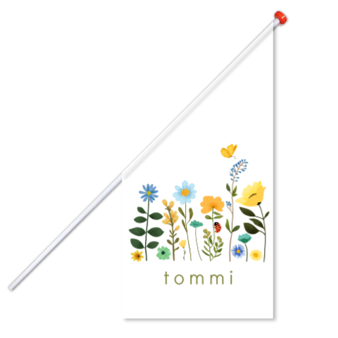 Geboortevlag met blauwe, gele, groene bloemen en kleine dieren