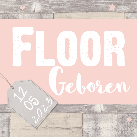 Geboortekaartje voor een meisje met typografie en hout