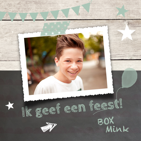 Hippe jongens uitnodiging verjaardag krijtbord hout