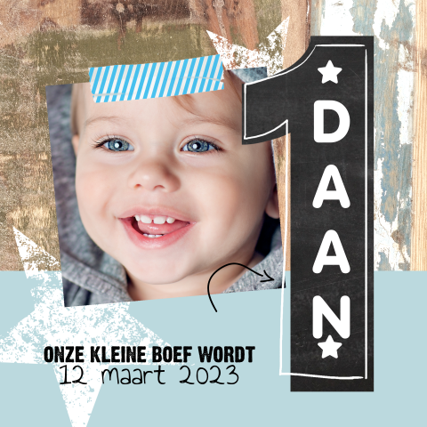 Stoere uitnodiging met hout en foto