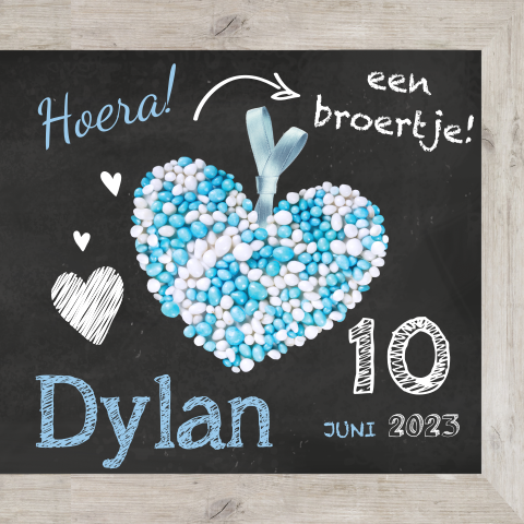 Geboortekaartje jongen op schoolbord met blauwe muisjes