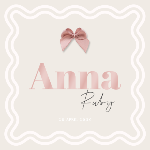 Stijlvol beige geboortekaartje met écht oude roze strikje