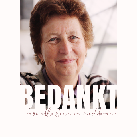 Bedankkaart met portretfoto en groot bedankt