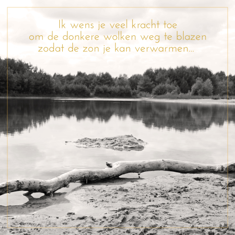 Condoleancekaart met zwart wit foto van strandje