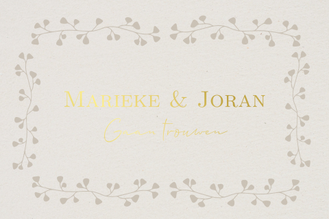 Trouwkaart klassiek met kraft achtergrond beige takjes en goudfolie