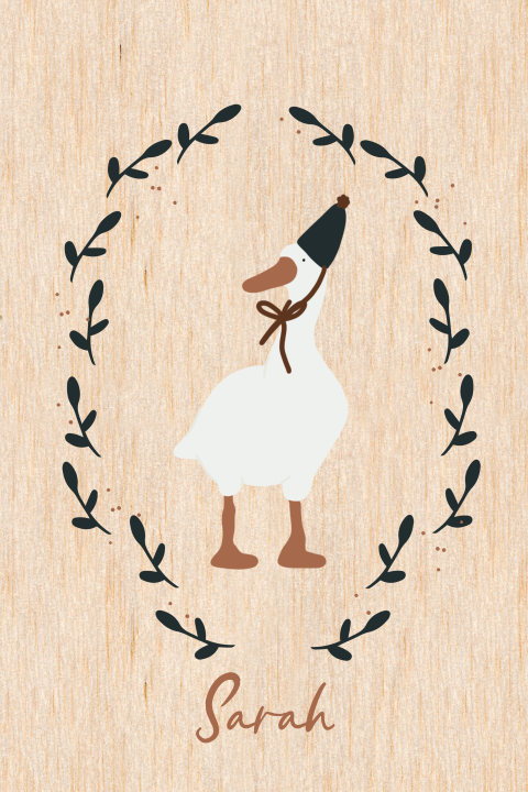 Geboortekaartje meisje met gans feestmuts op houten kaartje