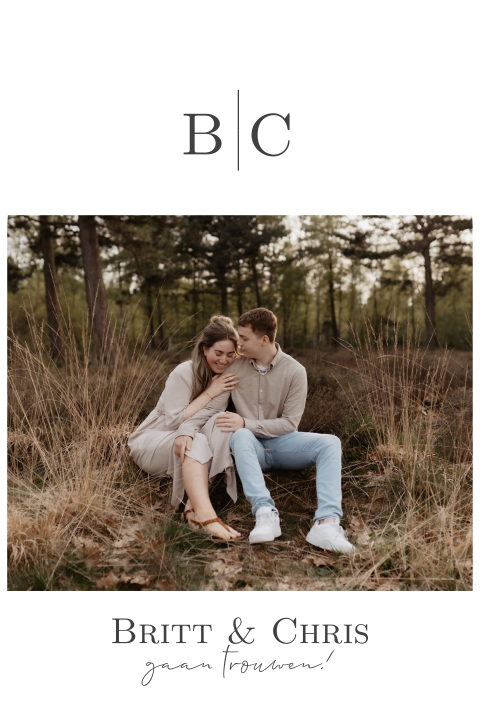 Trouwkaart boogvorm minimalistisch met foto trouwlogo