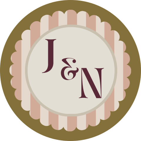 Sluitsticker rond met bloemvorm groen roze en paars