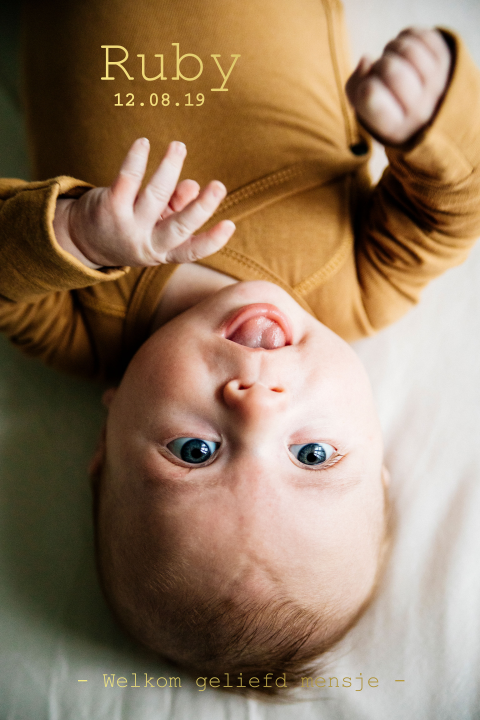 geboortekaartje voor beide geslachten met newbornfoto en goudfolie