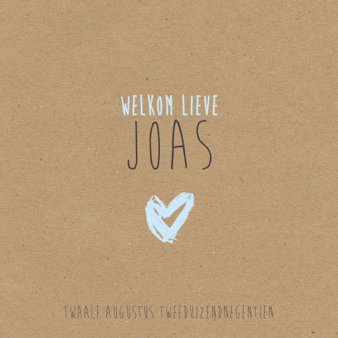 Lief geboortekaartje voor een jongenmet kraft achtergrond