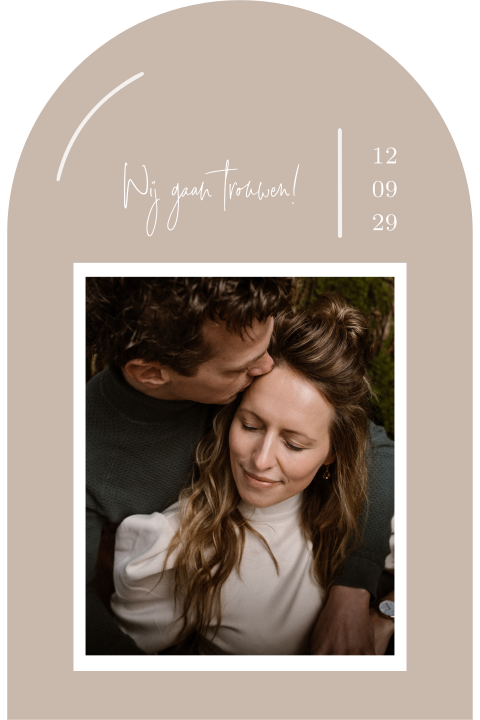 Trouwkaart boogvorm met foto oud roze en lijnen