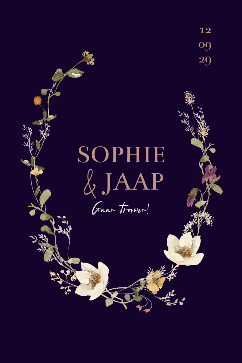 Trouwkaart botanische bloemen krans veldbloemen donkerblauw