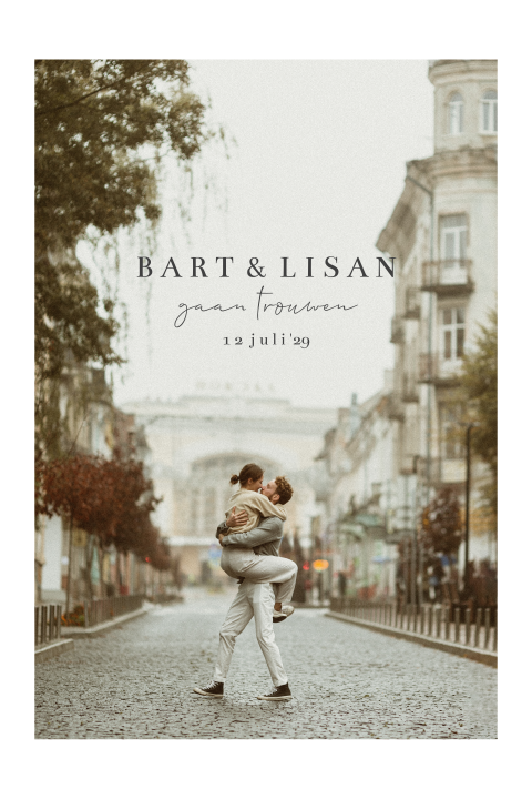 Trouwkaart met vintage foto en witte rand stoer retro en eenvoudig