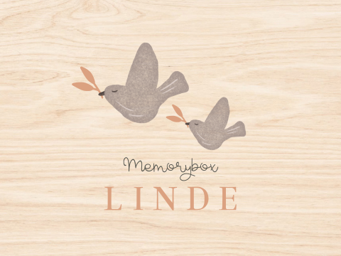 Houten herinneringskist met duifjes 