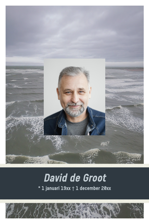 Rouwkaart man met eigen foto en golven van de zee