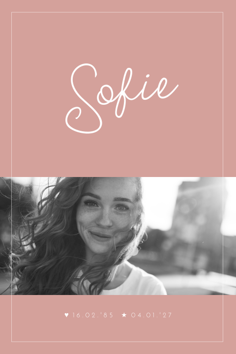 Enkele rouwkaart voor een jonge vrouw met roze achtergrond