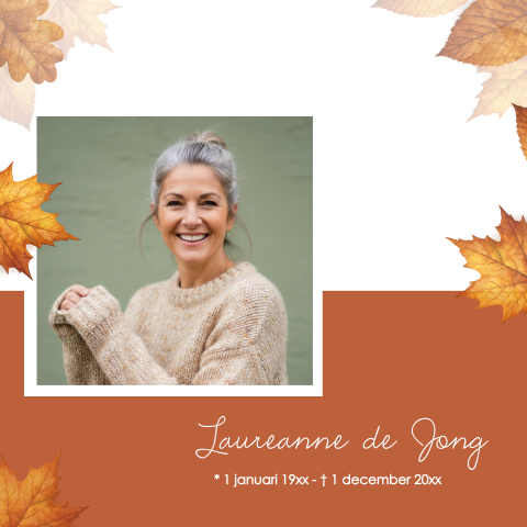 Warme rouwkaart met foto en herfstbladeren