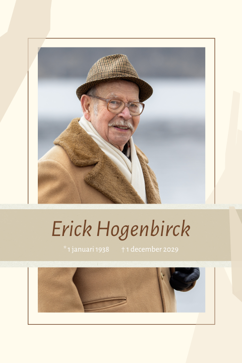 Rouwkaart met pluimen palmgras en ruimte voor foto