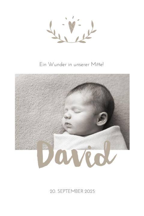 Klassische Geburtskarte mit Foto und Pflanzenzweigen