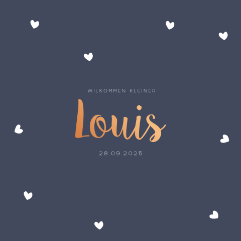 Süße Geburtskarte mit blauem Hintergrund und kleinen Herzchen