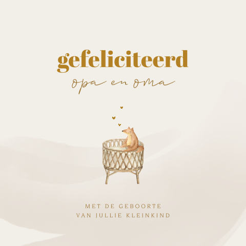 Felicitatiekaart geboorte kleinkind met rotan wieg en knuffeltje