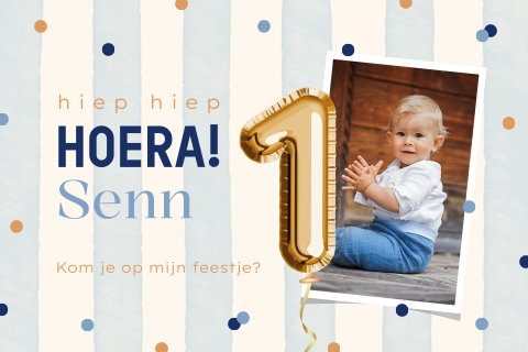 Jongen uitnodiging kinderfeest 1 jaar met foto, ballon en confetti