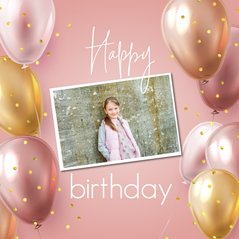 Feestelijke felicitatiekaart voor een meisje met foto en ballonnen