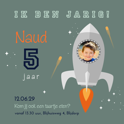 Foto uitnodiging kinderpartijtje met astronaut, raket en sterren