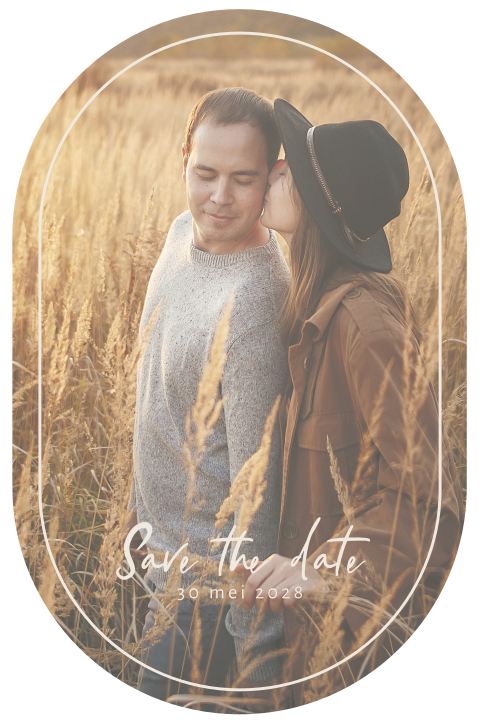 Foto Save the Date kaart in ovale vorm met kaderrandje
